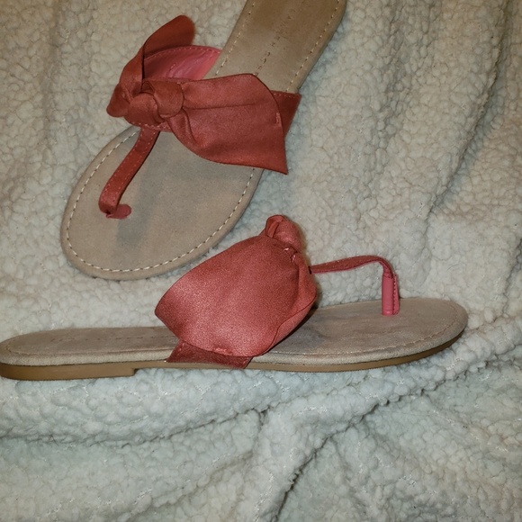 Lauren Conrad Sandle sz 7-8 med. - Picture 4 of 6